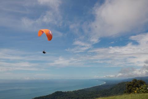 Dominical Paragliding Tour Costa Rica